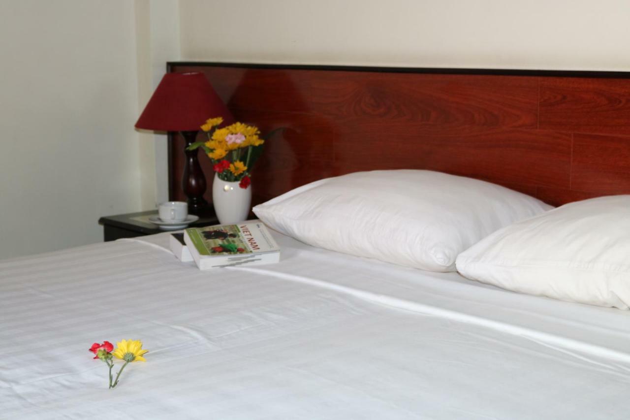 Nhi Trung Hotel ホイアン エクステリア 写真