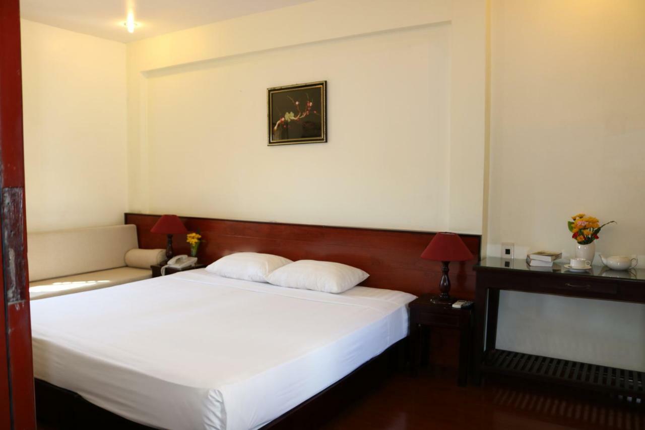 Nhi Trung Hotel ホイアン エクステリア 写真